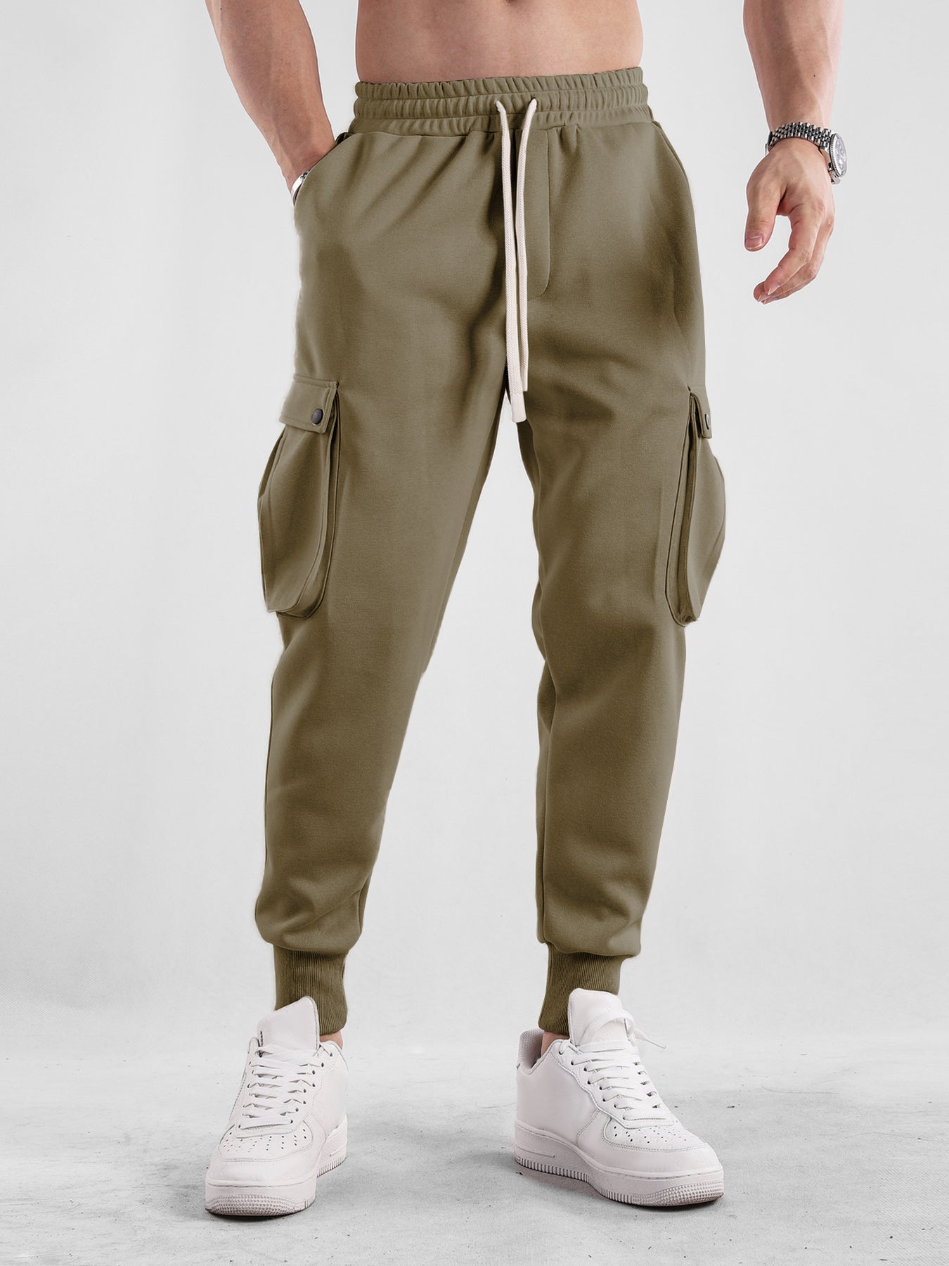 Weekend Performance Cargo Pocket Jogger