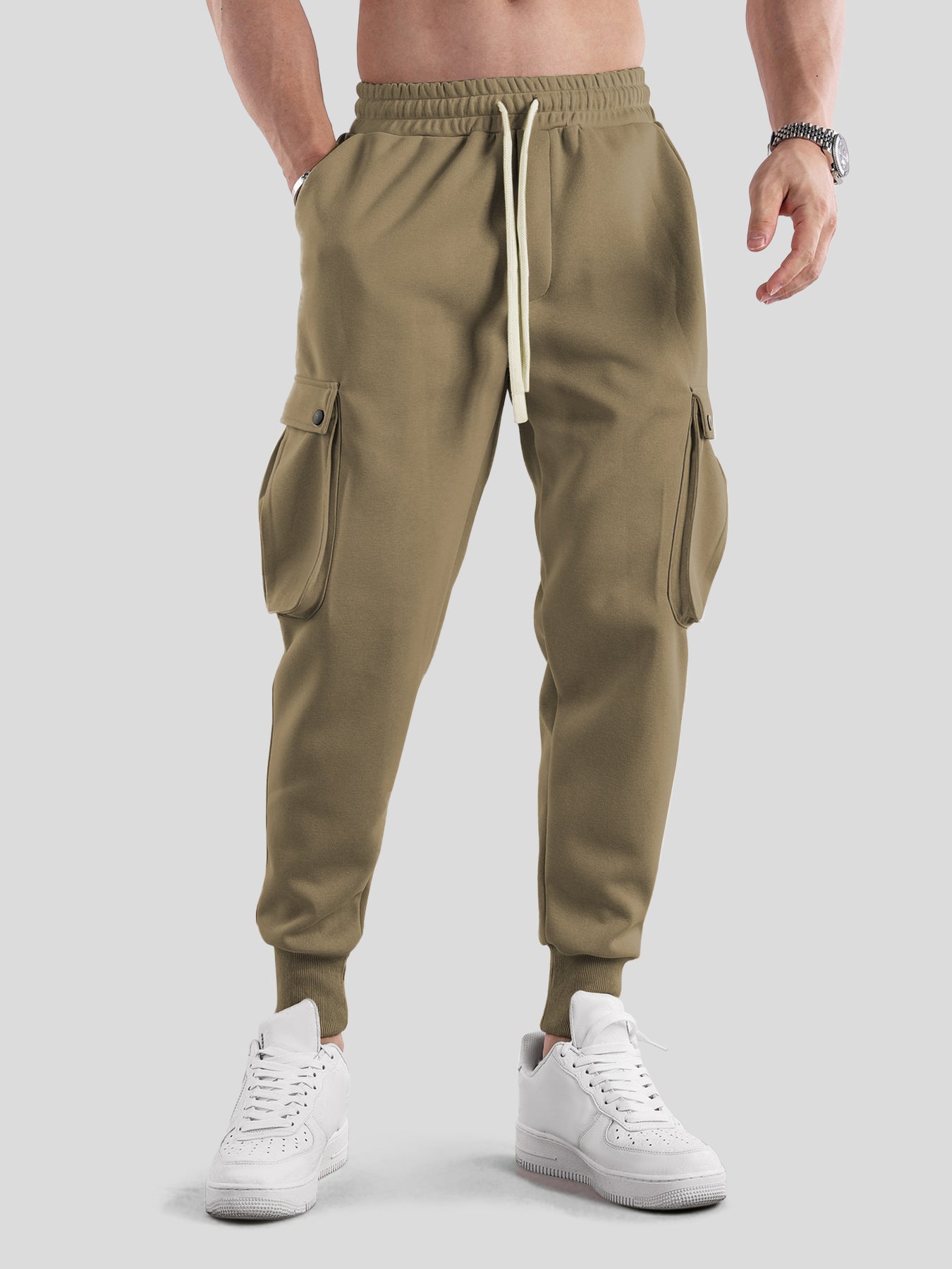 Weekend Performance Cargo Pocket Jogger