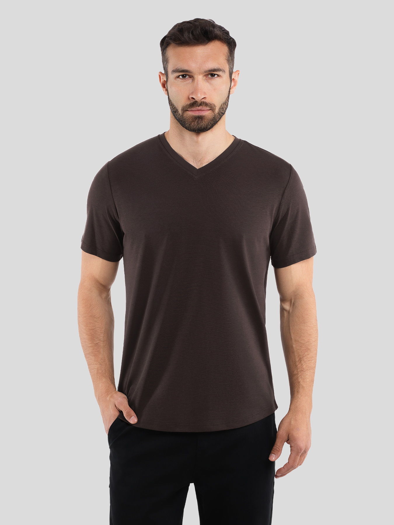 StayCool 2.0 V-neck Curve-Hem Tee: Slim Fit