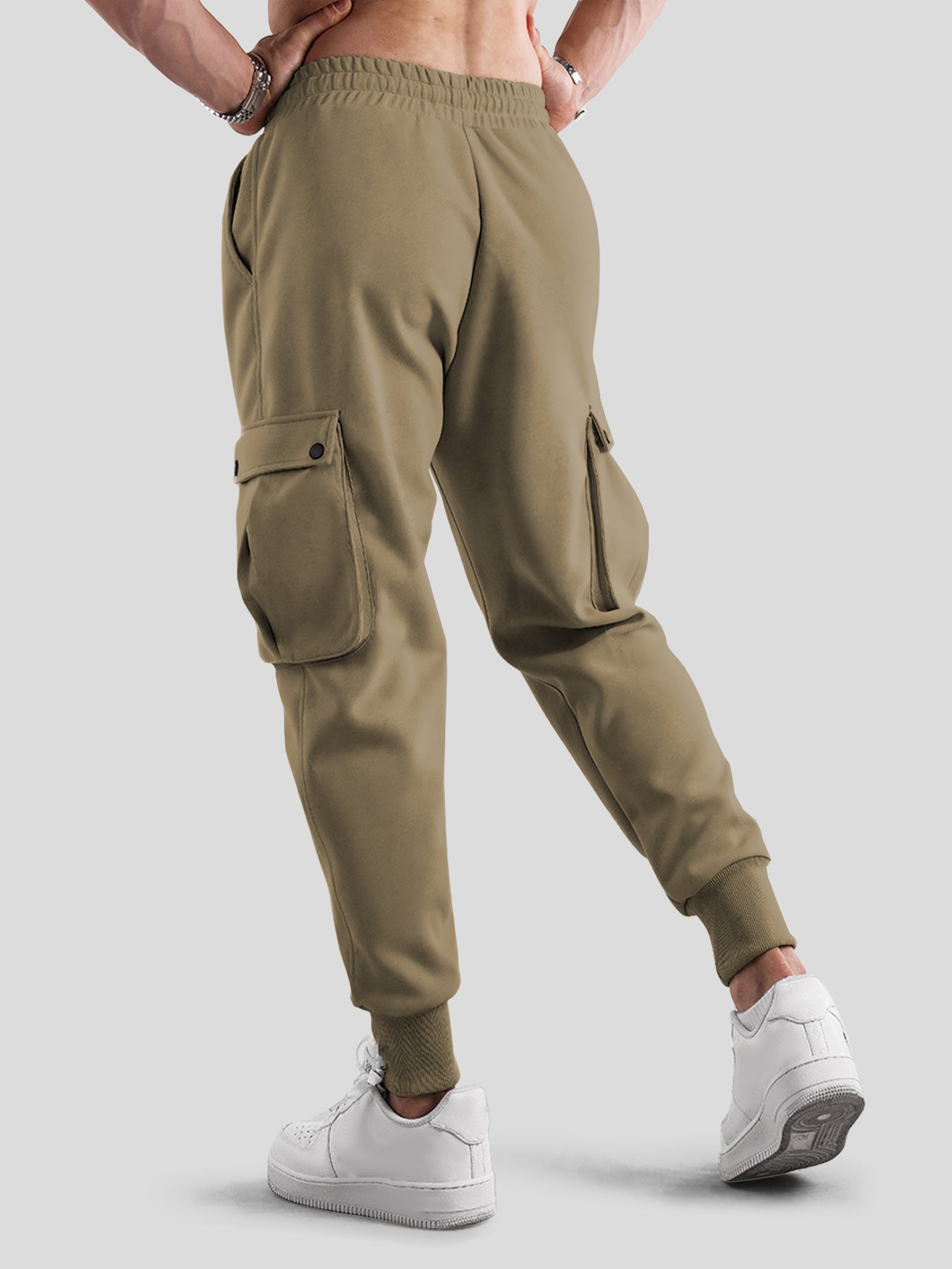 Weekend Performance Cargo Pocket Jogger