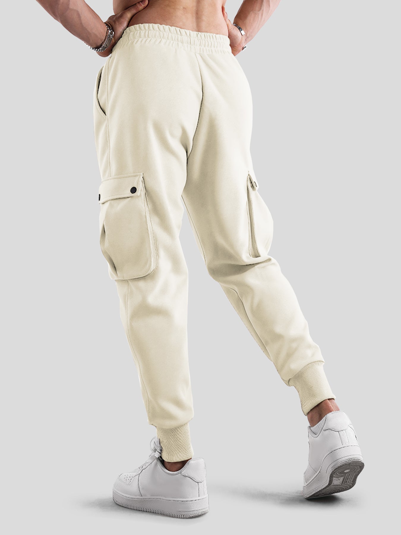 Weekend Performance Cargo Pocket Jogger