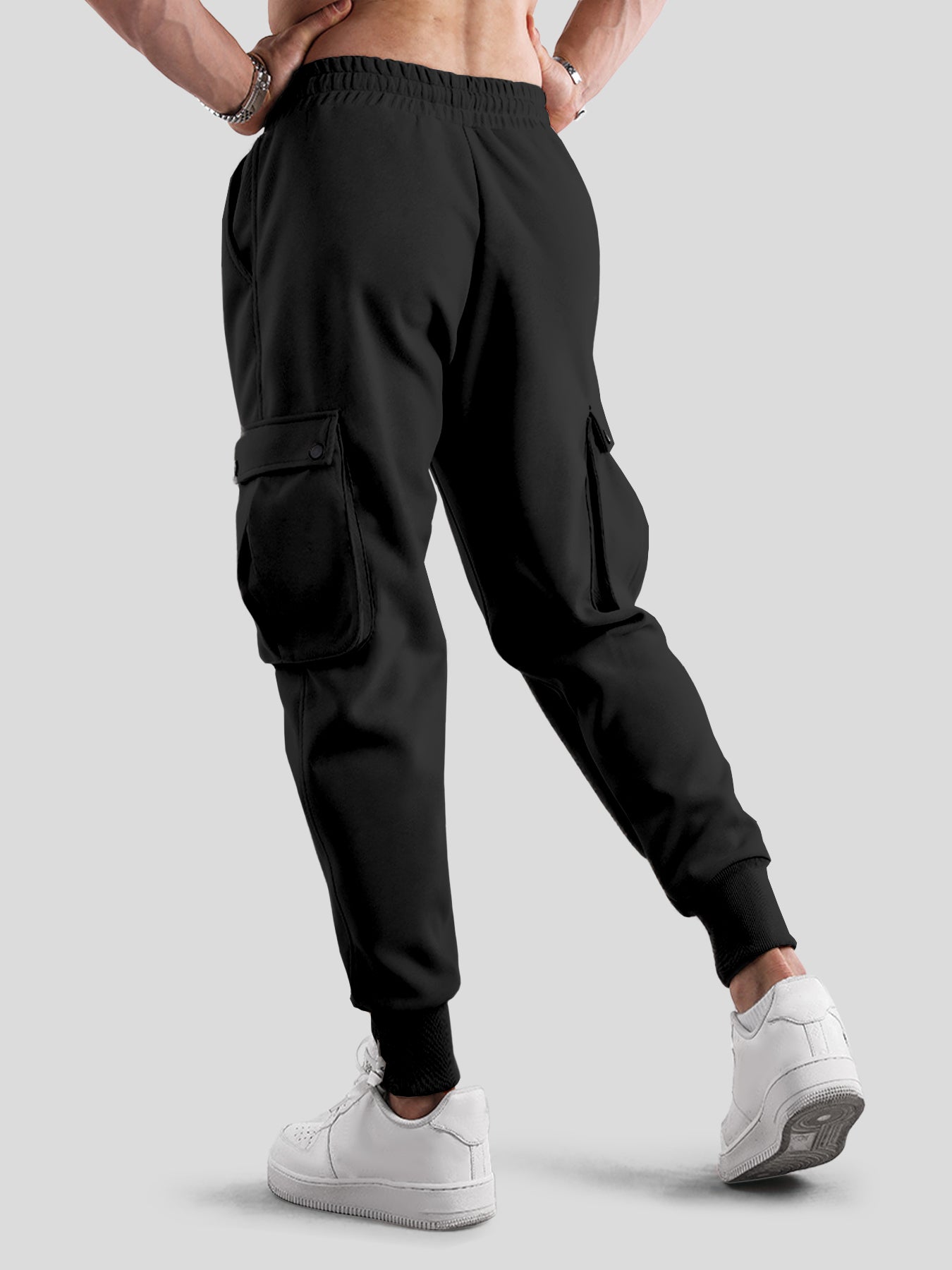 Weekend Performance Cargo Pocket Jogger