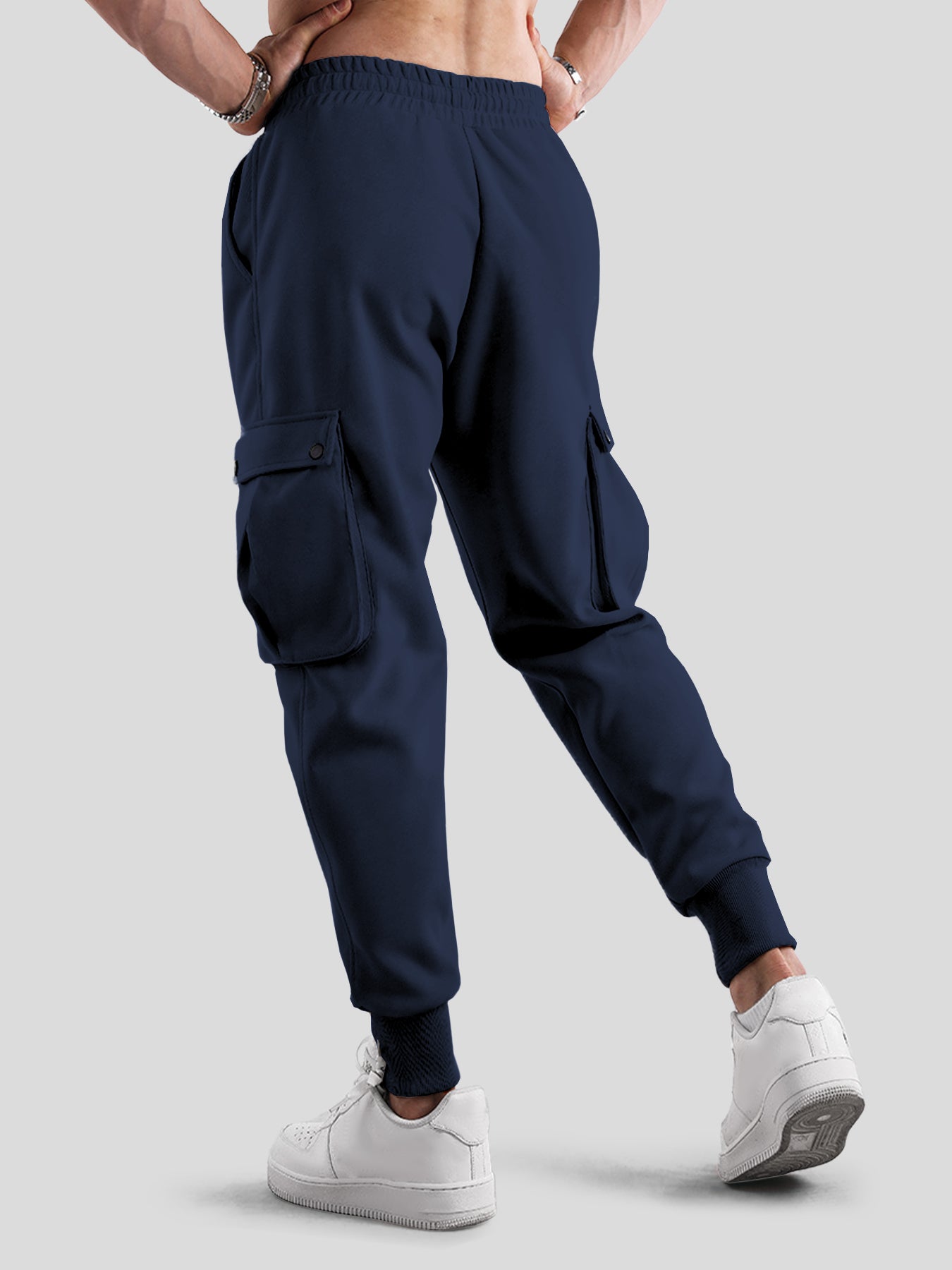 Weekend Performance Cargo Pocket Jogger