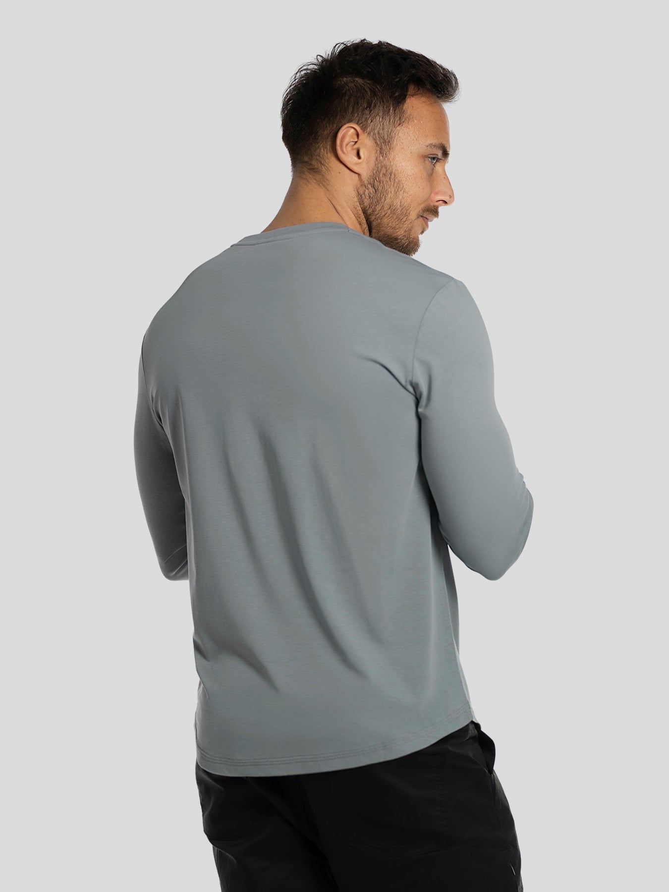 StaySmooth Long Sleeve Curve Hem Tee: Slim Fit