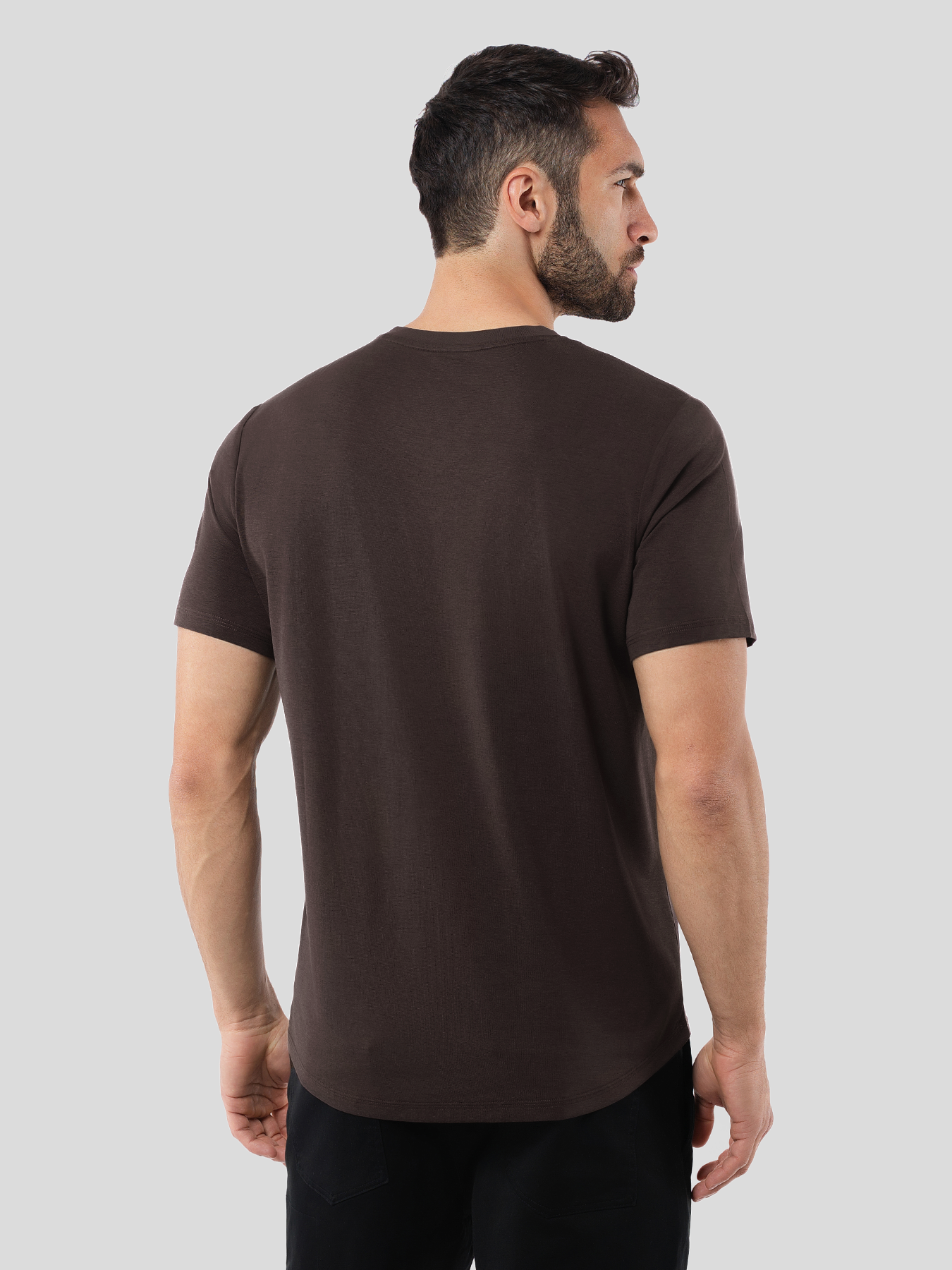 StayCool 2.0 V-neck Curve-Hem Tee: Slim Fit