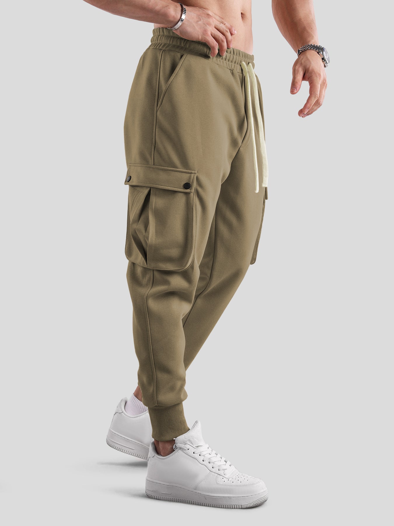 Weekend Performance Cargo Pocket Jogger