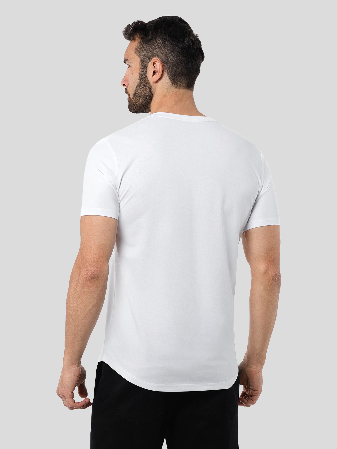 StayCool 2.0 V-neck Curve-Hem Tee: Slim Fit