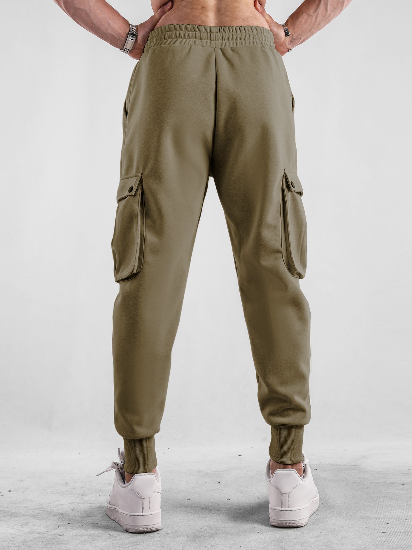 Weekend Performance Cargo Pocket Jogger