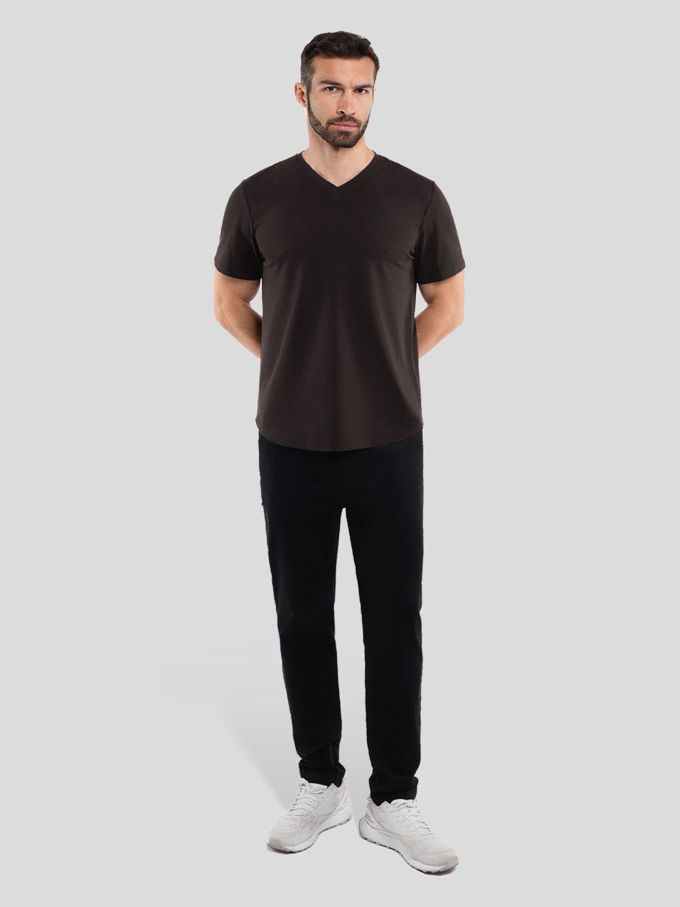 StayCool 2.0 V-neck Curve-Hem Tee: Slim Fit