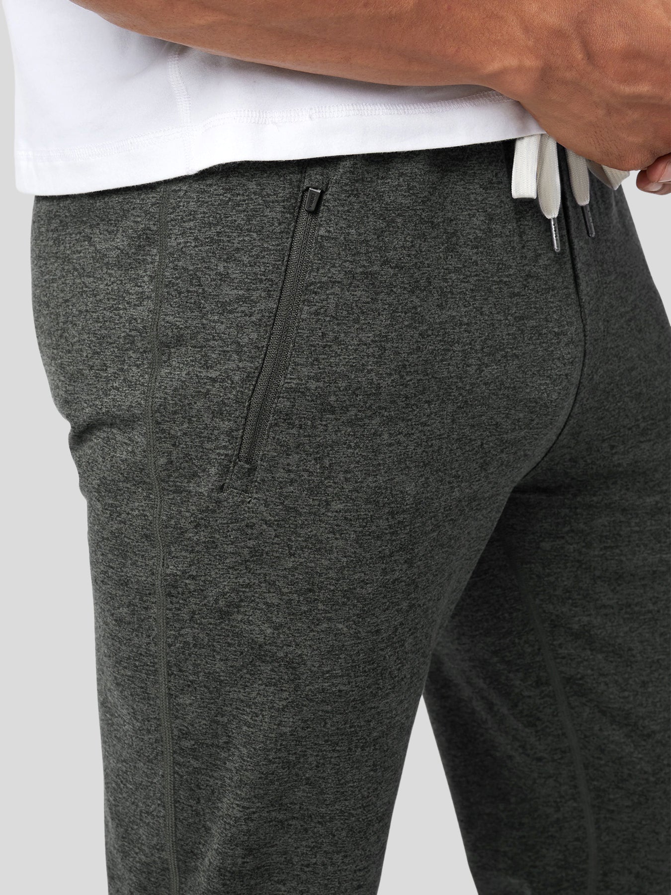 Velou Zipper Pocket Jogger