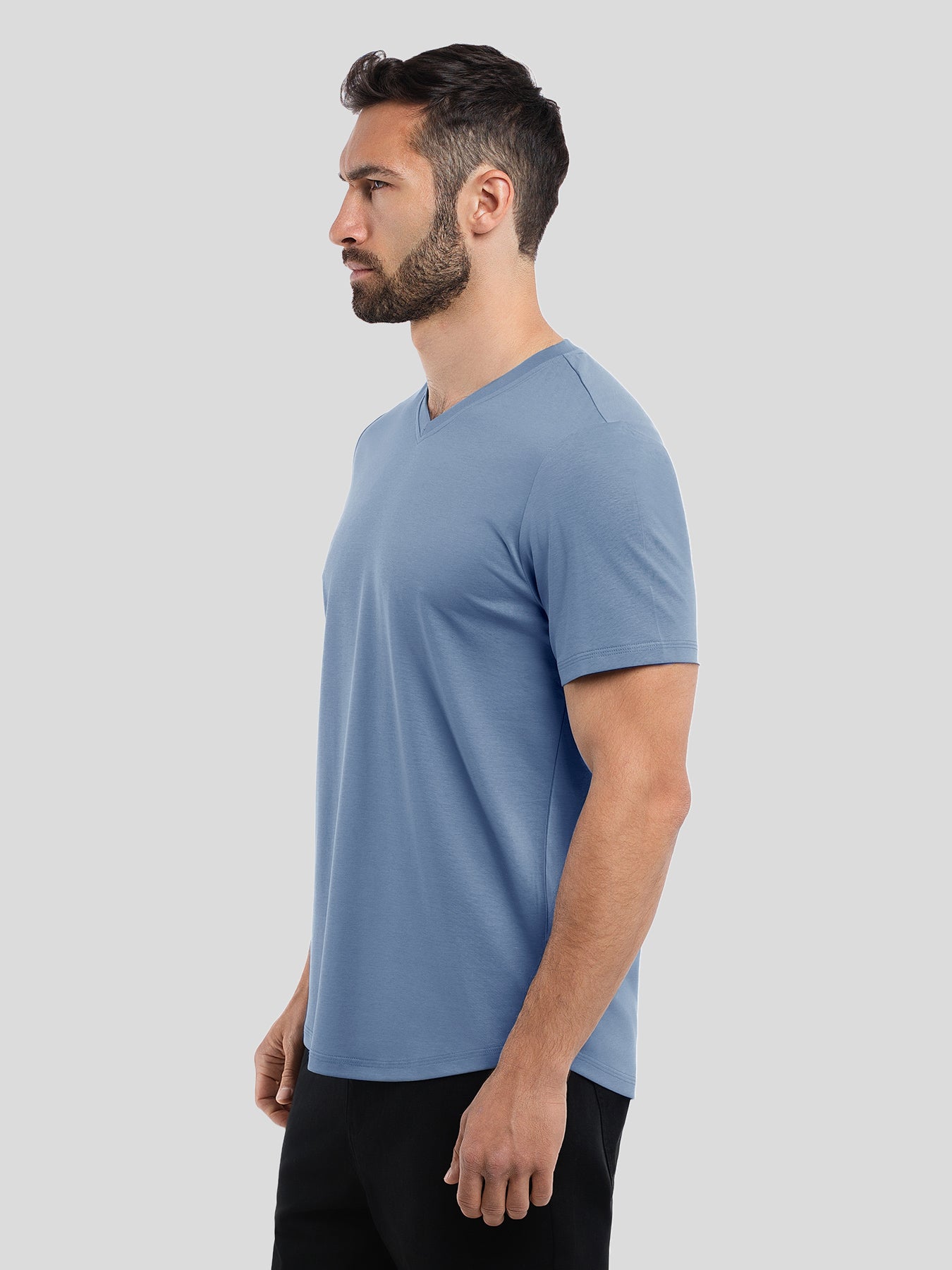 StayCool 2.0 V-neck Curve-Hem Tee: Slim Fit