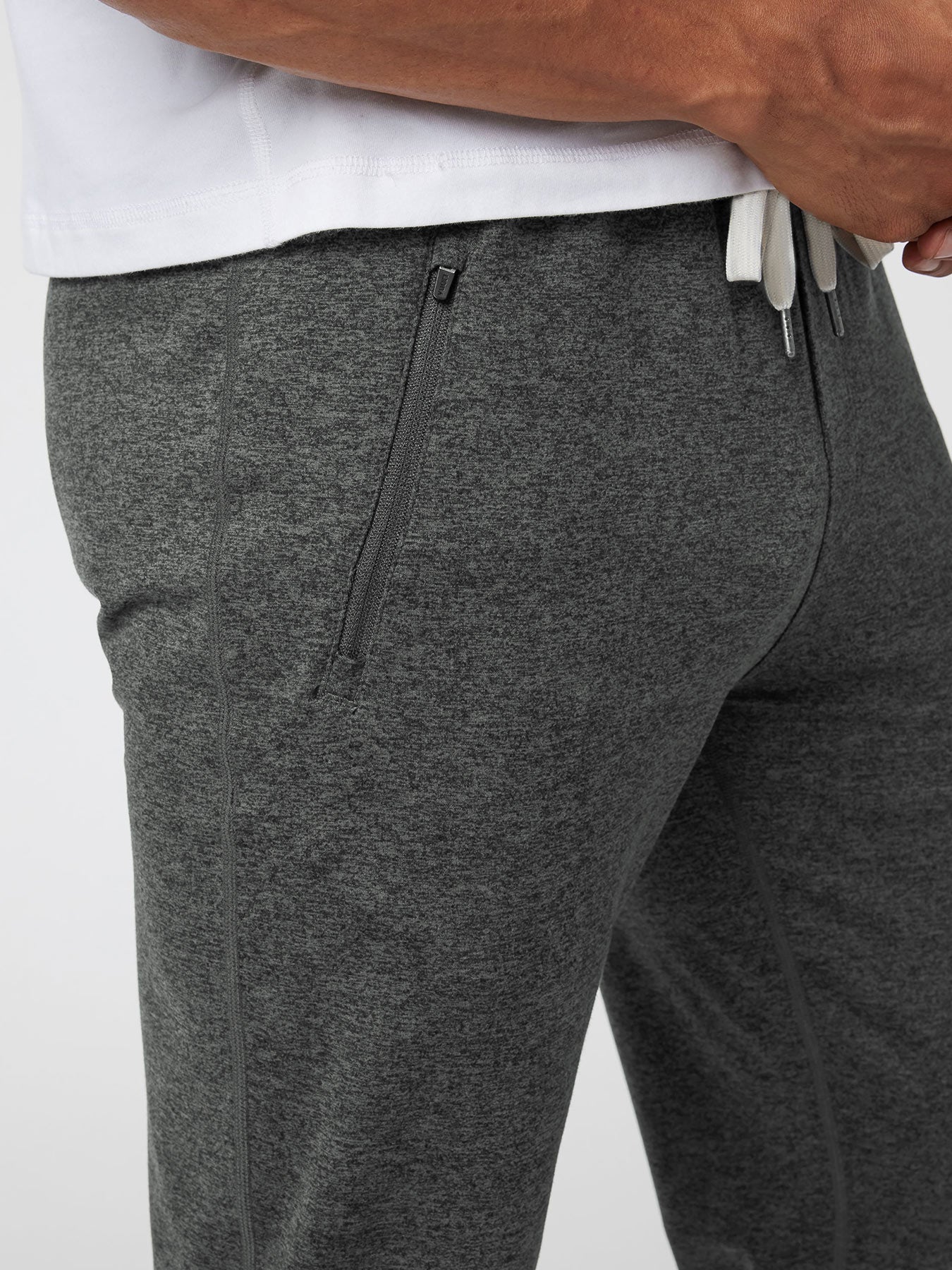 Velou Zipper Pocket Jogger