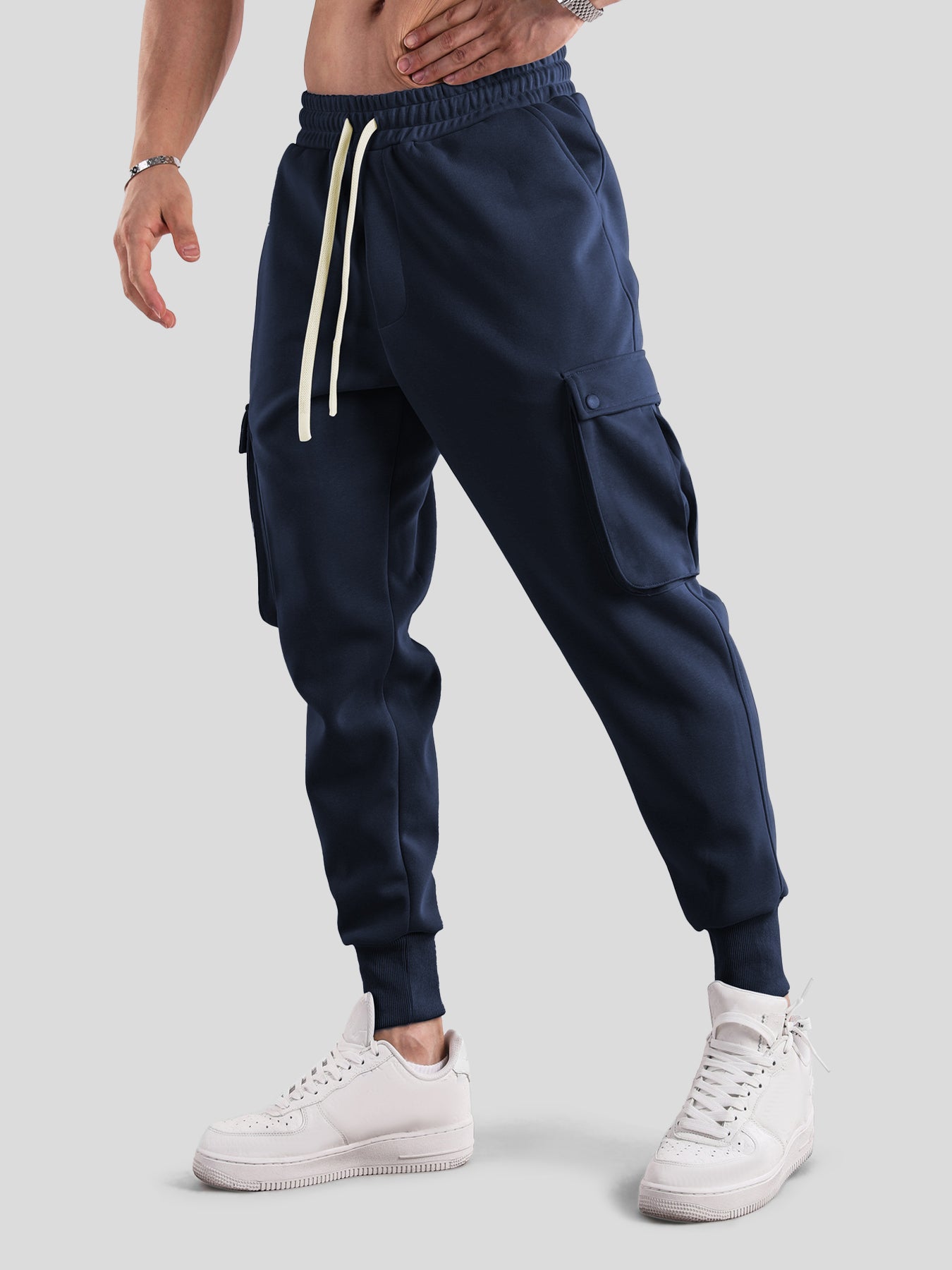 Weekend Performance Cargo Pocket Jogger