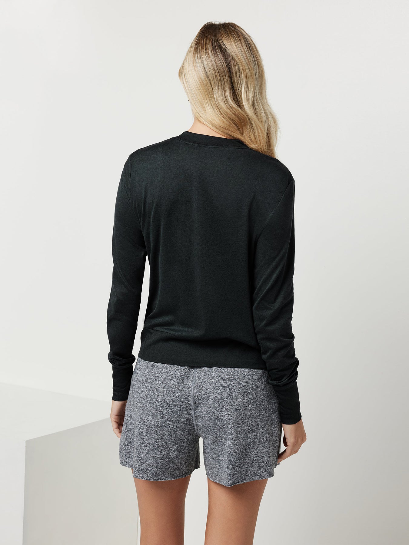 Velou Long Sleeve Crew Tee