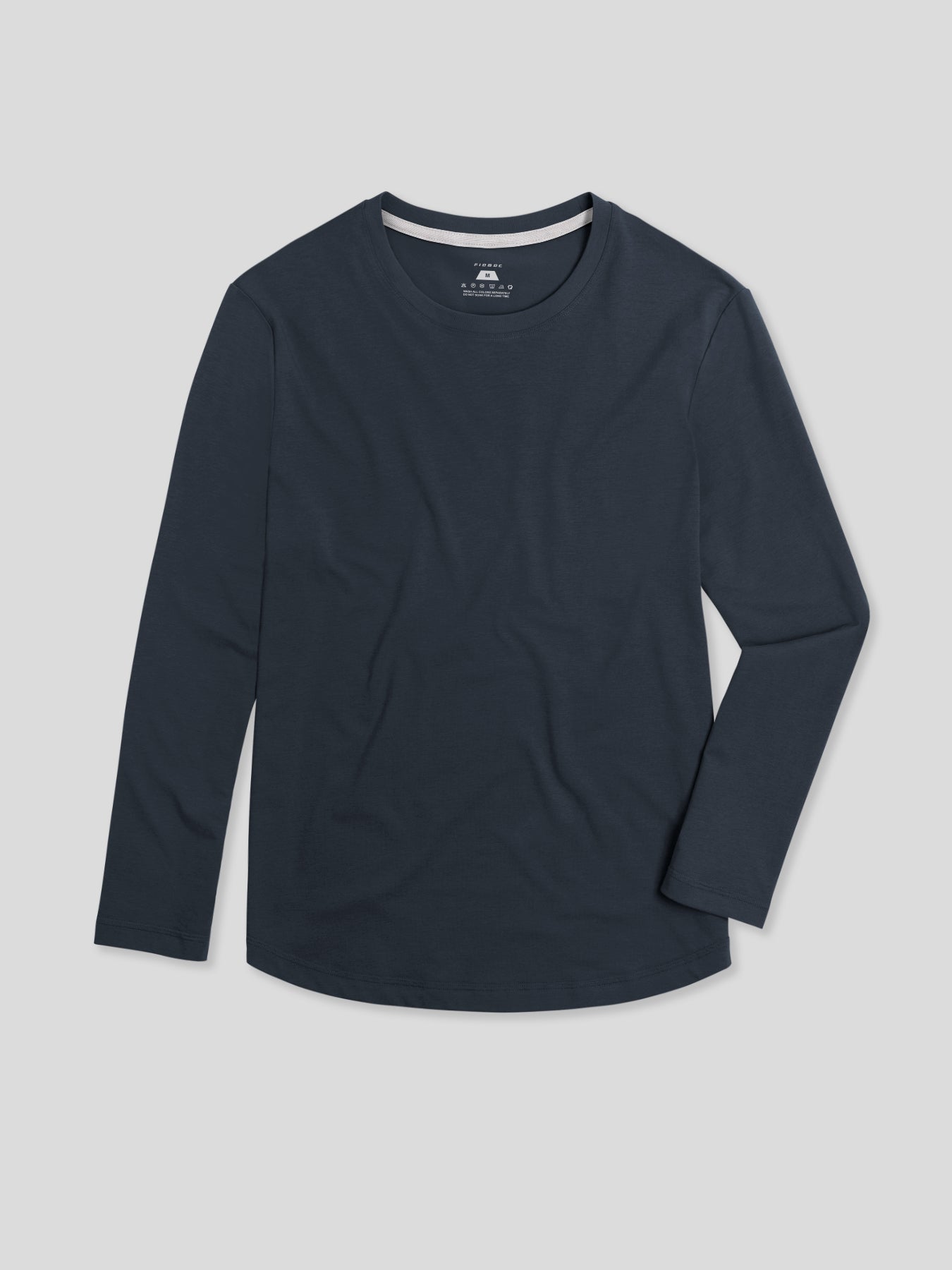 StaySmooth Long Sleeve Curve Hem Tee: Slim Fit