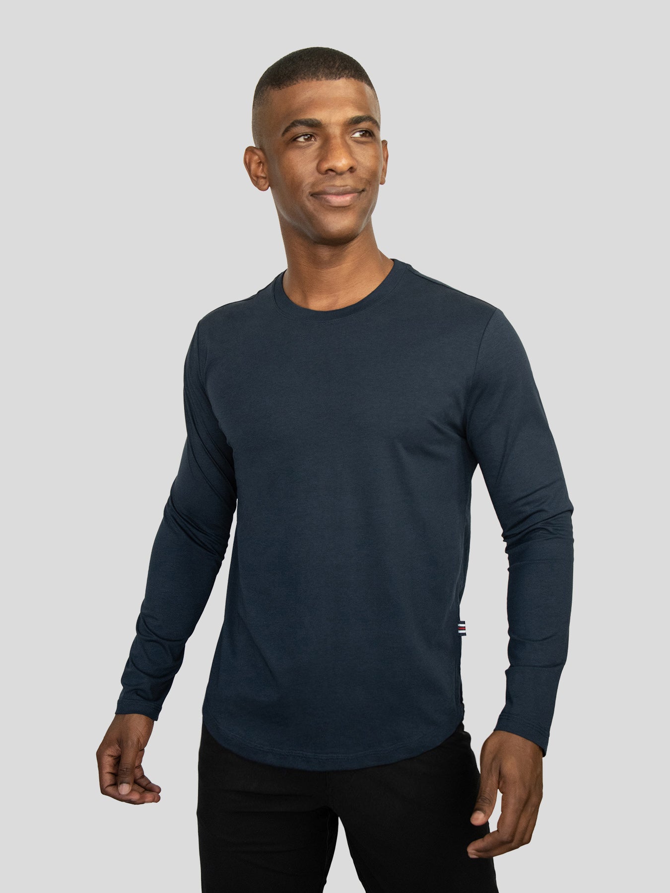 StaySmooth Long Sleeve Curve Hem Tee: Slim Fit