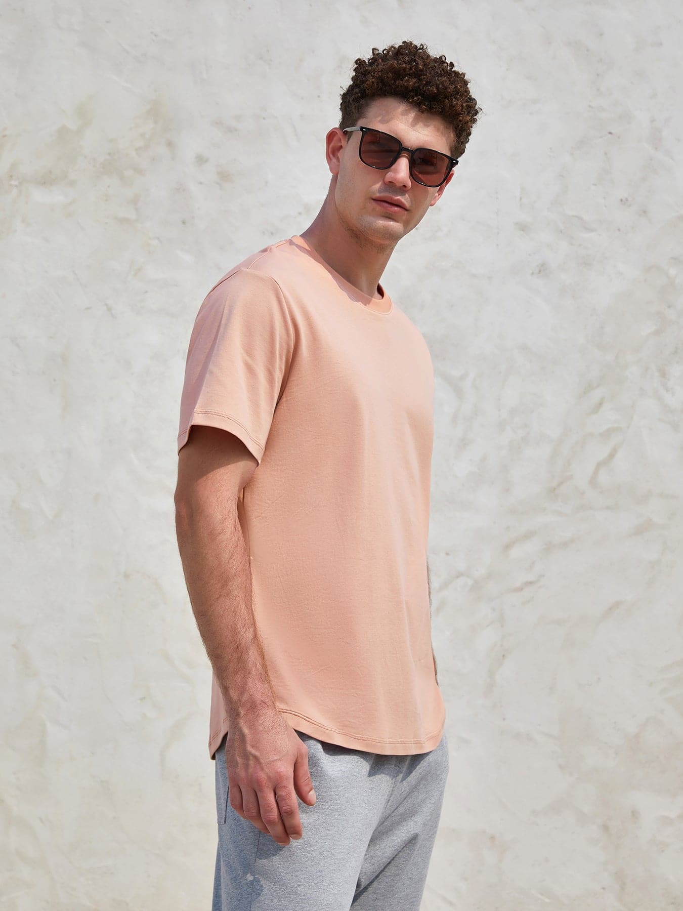 Fioboc Men's Premium Moisture Wicking Shirts Slim Fit Split-Hem